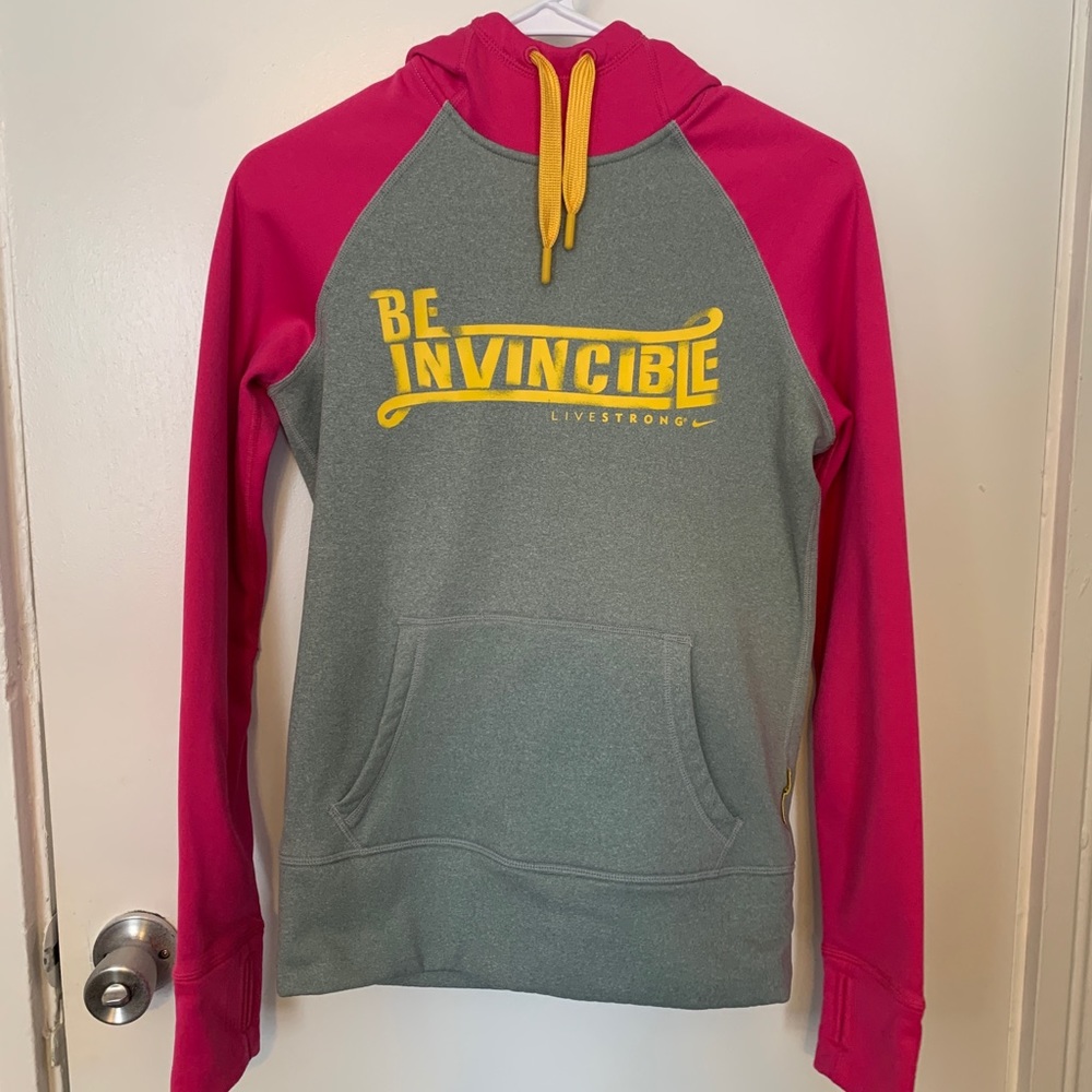 Nike therma fit sweatshirt